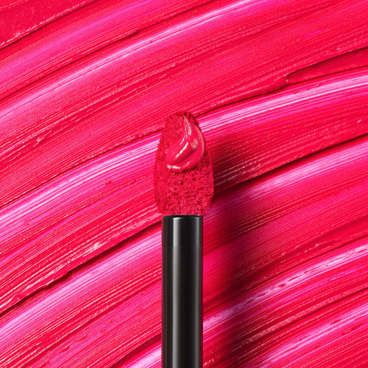 Stila Stay All Day liquid lipstick applicator wand with Pinktini cream texture smudge macro look at ZARÉ Cosmetics